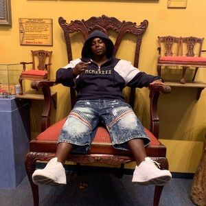 Meet your Posher, Stanley